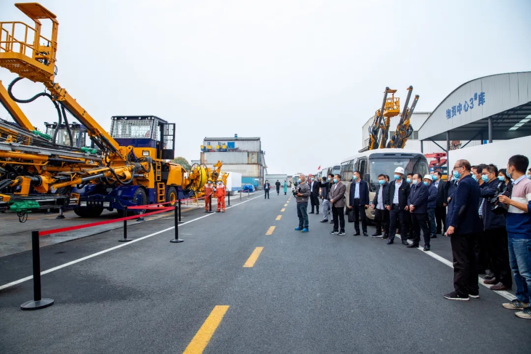 新鄉(xiāng)市委副書記、市長(zhǎng)魏建平調(diào)研中鐵裝備設(shè)備公司