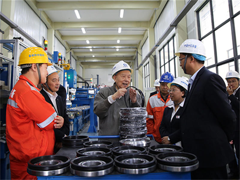 原國(guó)家機(jī)械工業(yè)部副部長(zhǎng)沈烈初一行蒞臨我公司考察指導(dǎo)