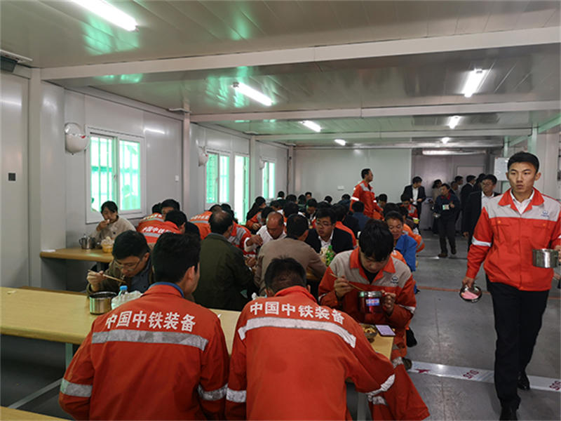 僅僅20天，設(shè)備公司新建“同心圓”餐廳落成使用！