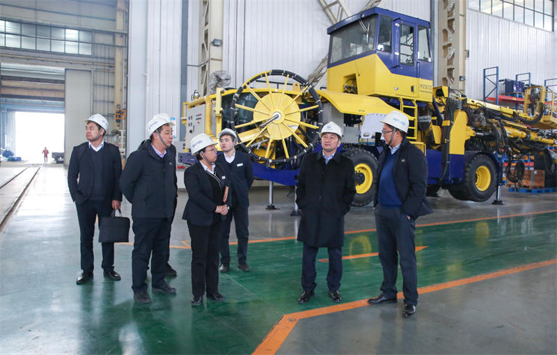 中鐵工業副總經理譚順輝到設備公司調研